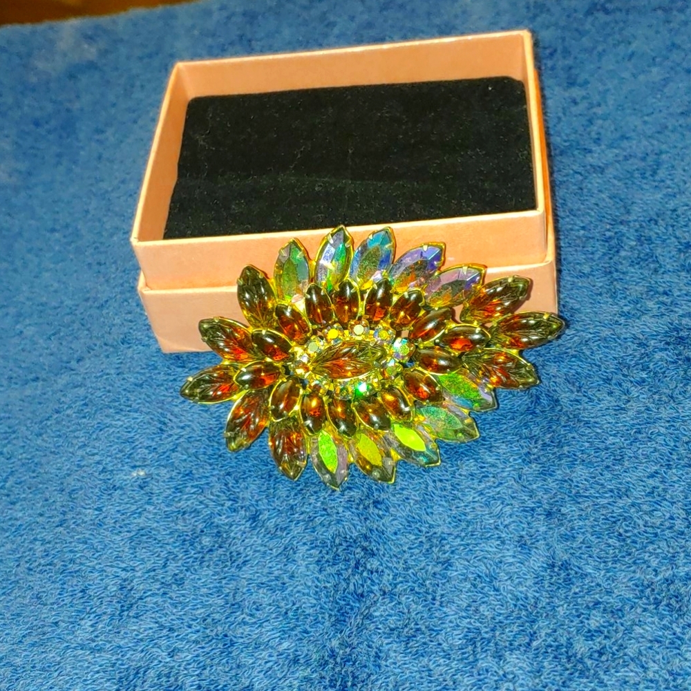 Brooch